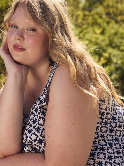 Universal Standard Cooling Stretch Cupro Tank - Navy Hacienda Print