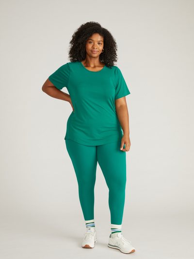 Universal Standard Mia Movement Tee - Aventurine