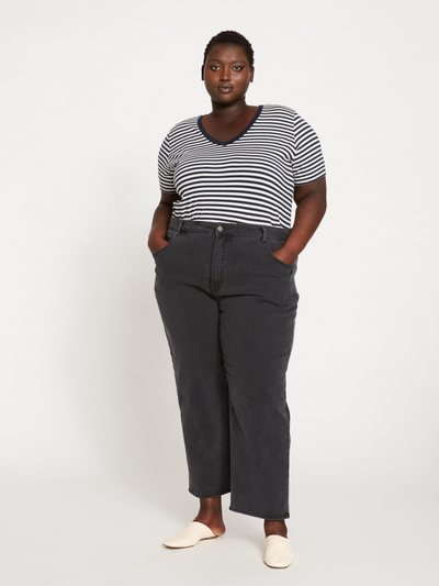Universal Standard Etta High Rise Straight Leg Jeans 28 Inch - Washed Black