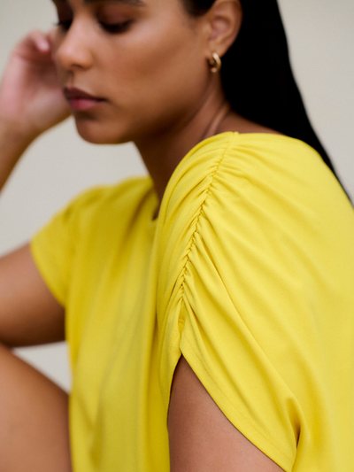 Universal Standard Helena Divine Jersey Gathered Tee - Yellow