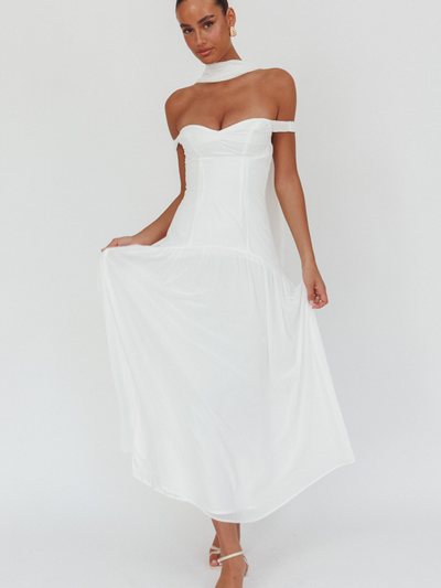 Selfieleslie Kaycee Drop Waist Maxi Dress White