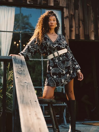12thtribe Donna Black And White Floral Mini Dress