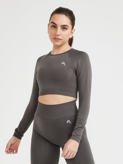 Oneractive EffortlessLift™ Seamless Long Sleeve Crop Top with White Logo | Deep Taupe