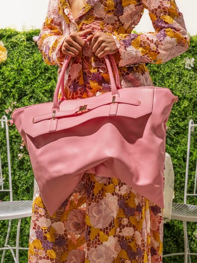 Shopakira TAKE A PIC OVERSIZED SLOUCH TOTE IN PINK