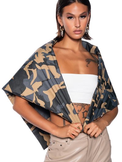 Shopakira CAMPING PUFFER SCARF IN CAMO