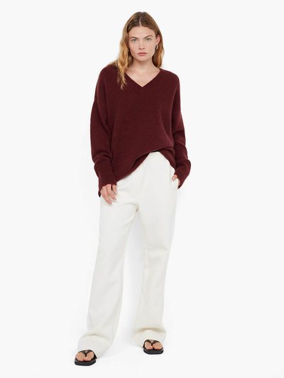 Becandbridge CAMPBELL V NECK JUMPER - PLUM